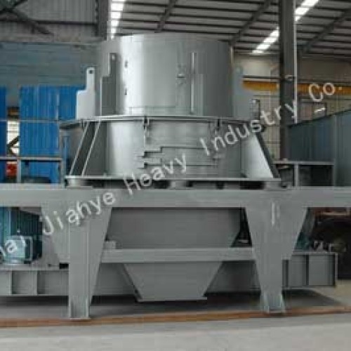 Sand making machine